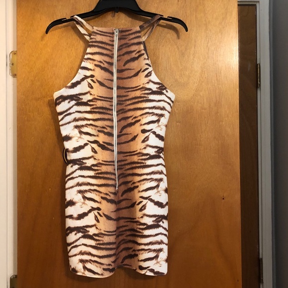 Tiger Print Fitted Dress - Picture 2 of 6
